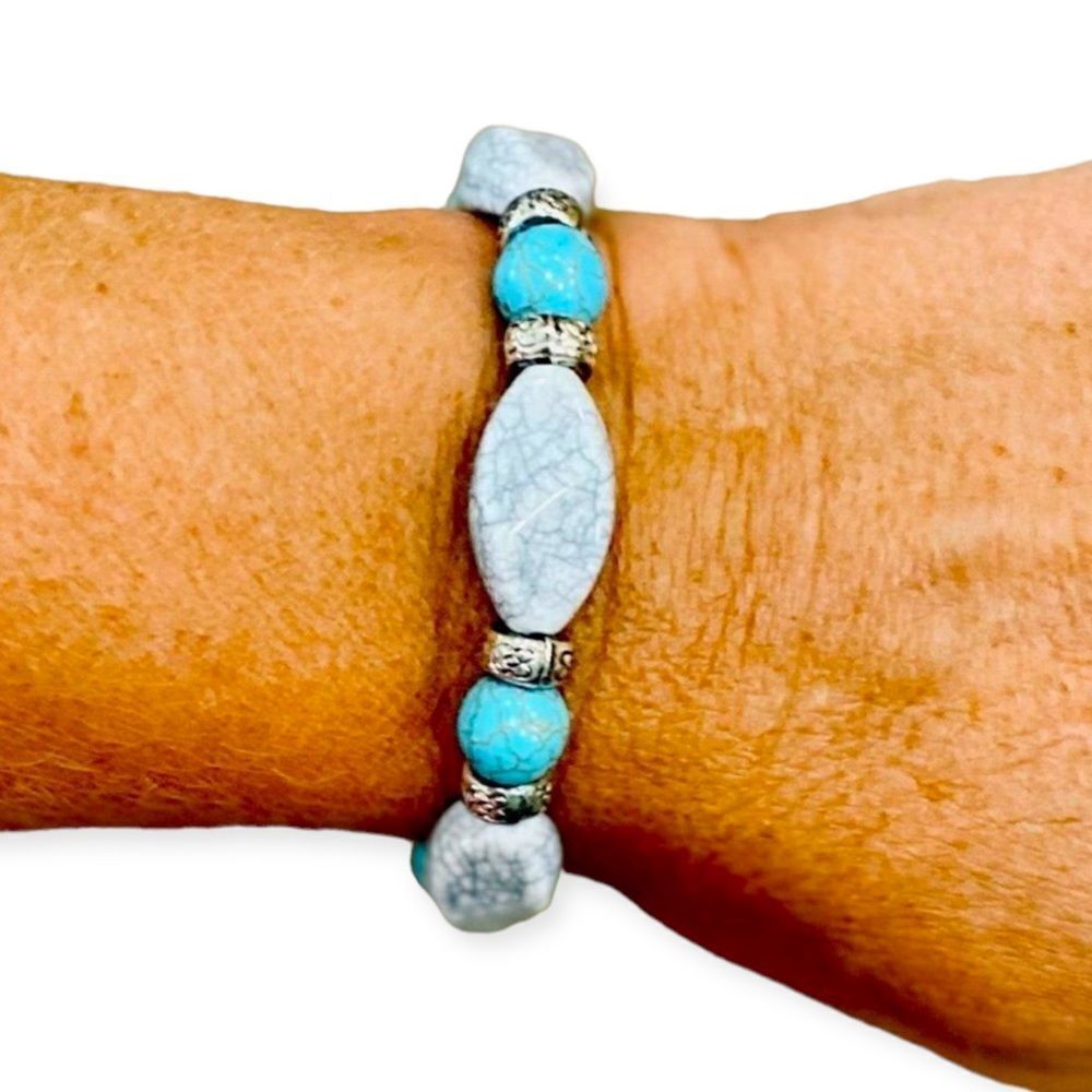 Chunky Turquoise White Beaded Stretchy Stackable Bracelet Boho Western NWT